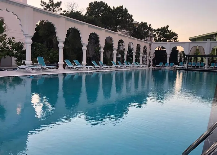 Premium Sunrise 5* Golem (Tirana)